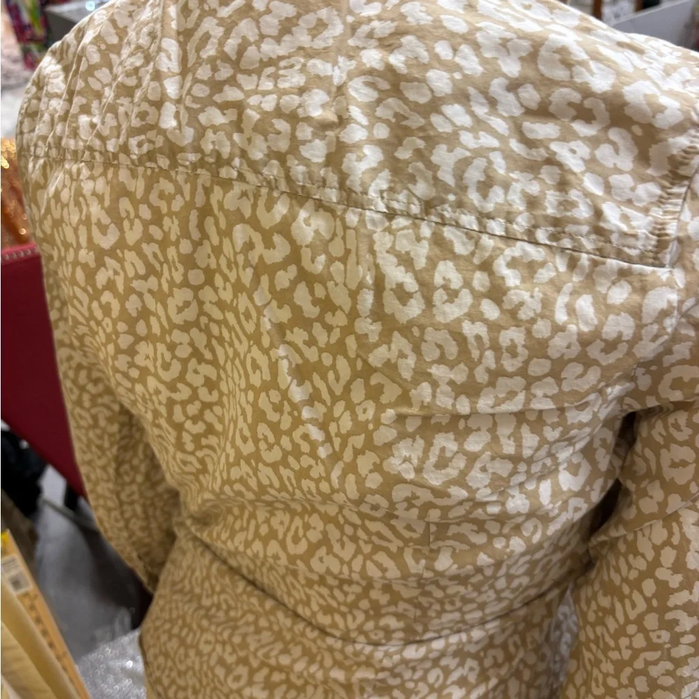 J. Crew Women's Tan and‎ White Leopard Print Shirt